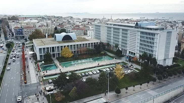 İBB'ye yönelik 'Yolsuzluk' davası; mahkemede görüntü çekenlere soruşturma başlatıldı