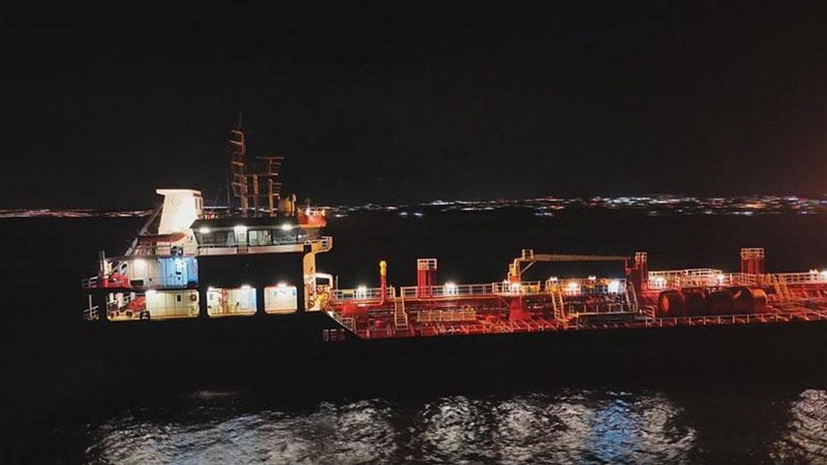 Silivri açıklarında kazaya karışan ALSU isimli gemi havadan görüntülendi