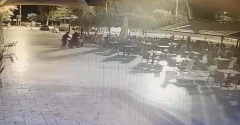 Çiğli'de gecenin sessizliğini silah sesleri bozdu