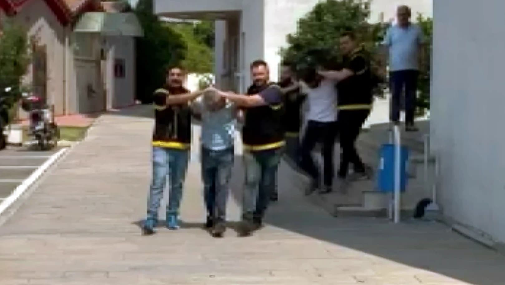 Adana’da inşaatlardan 100 bin liralık hırsızlık