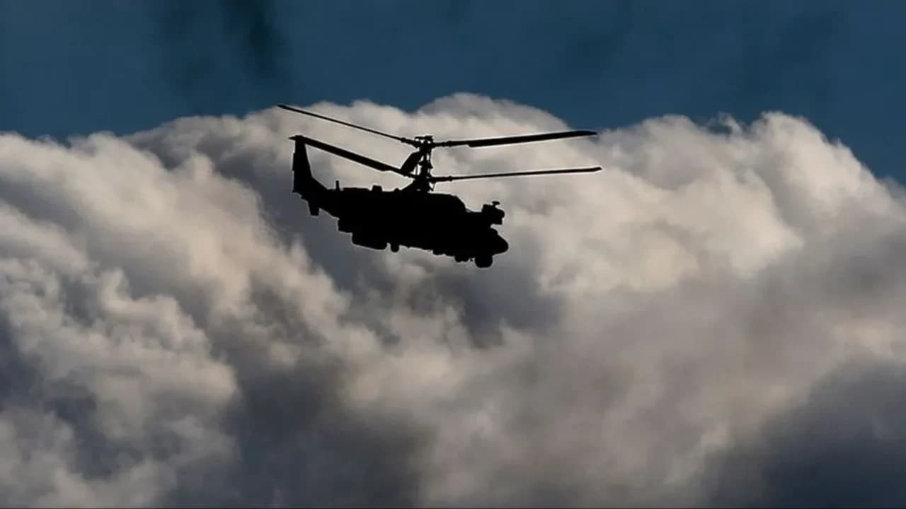 YUNANİSTAN'DA HELİKOPTER DÜŞTÜ: 3 KİŞİ ÖLDÜ