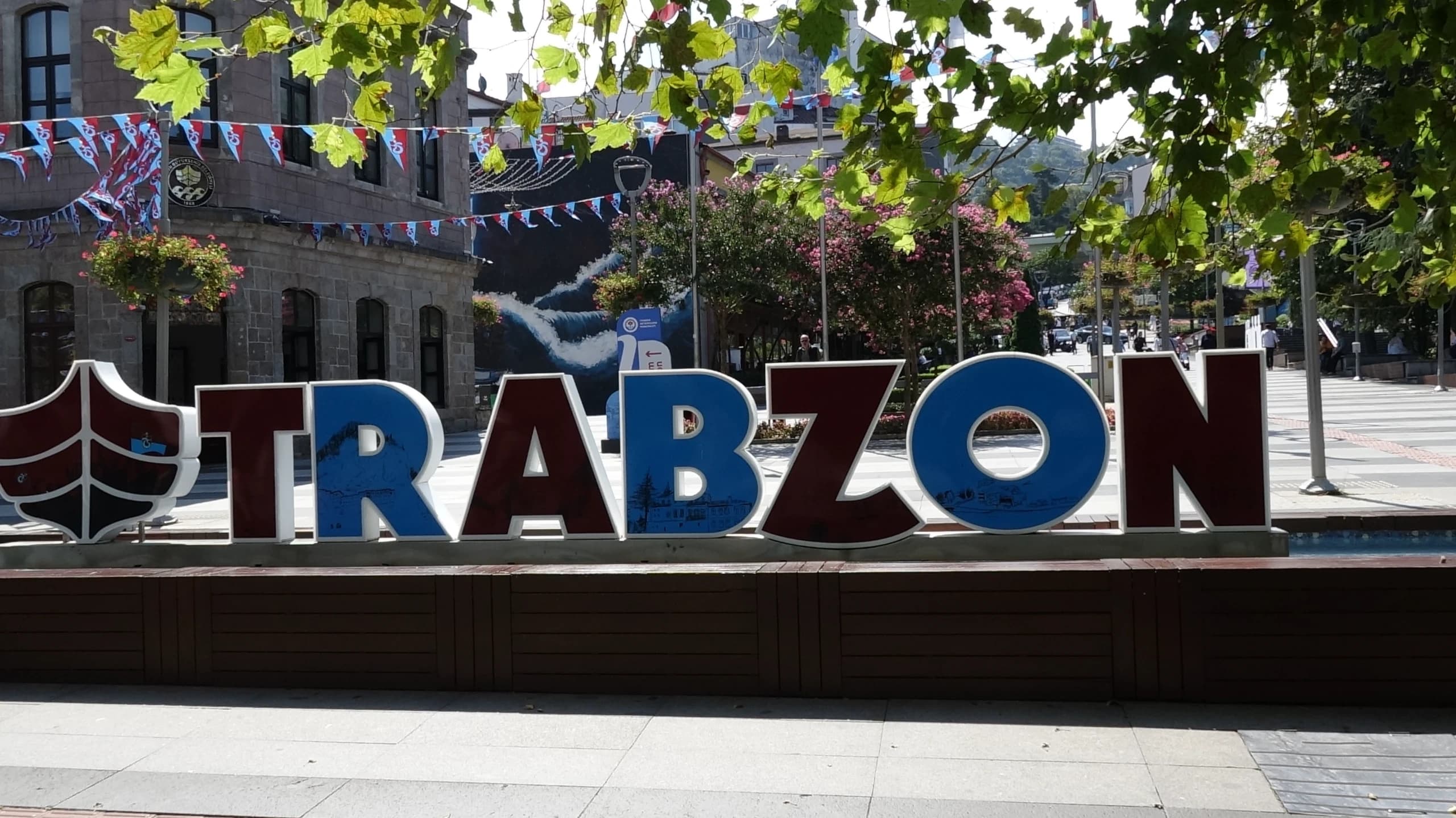 Trabzonspor taraftarı yeni teknik direktör tercihini yaptı