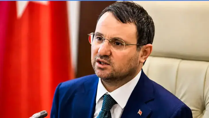 Bakan Gürlek: Kozinoğlu’nun 2 koğuş arkadaşı olmak üzere 4 şüpheli hakkında yakalama ve gözaltı kararı verilmiştir