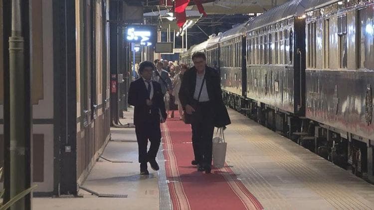 Tarihi 'Orient Express' treni 70'ten fazla yolcusuyla İstanbul'a geldi