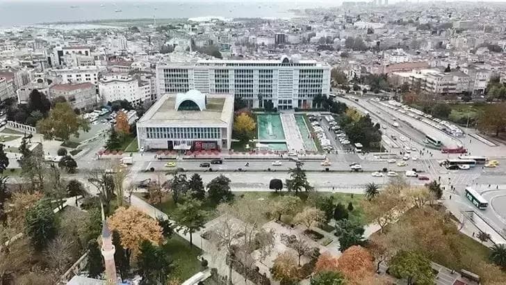 İBB'ye yönelik 'Yolsuzluk' davasında İmamoğlu hakim karşısında